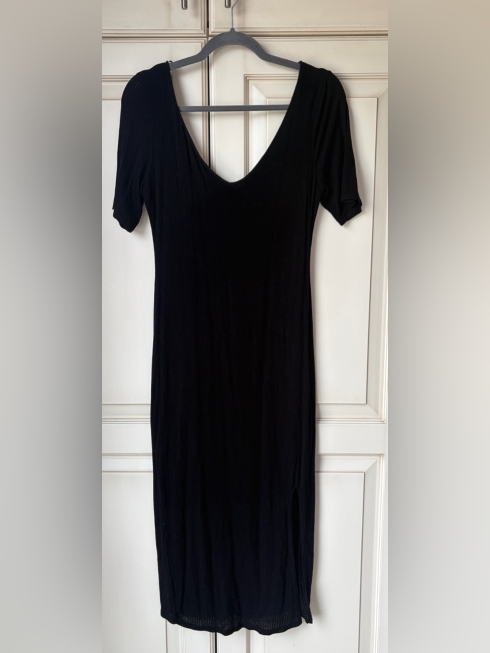 ๐ Paper Crane Black Scoop Neck Dress.Ribbed with sheen. Midi length. Large (M-L)